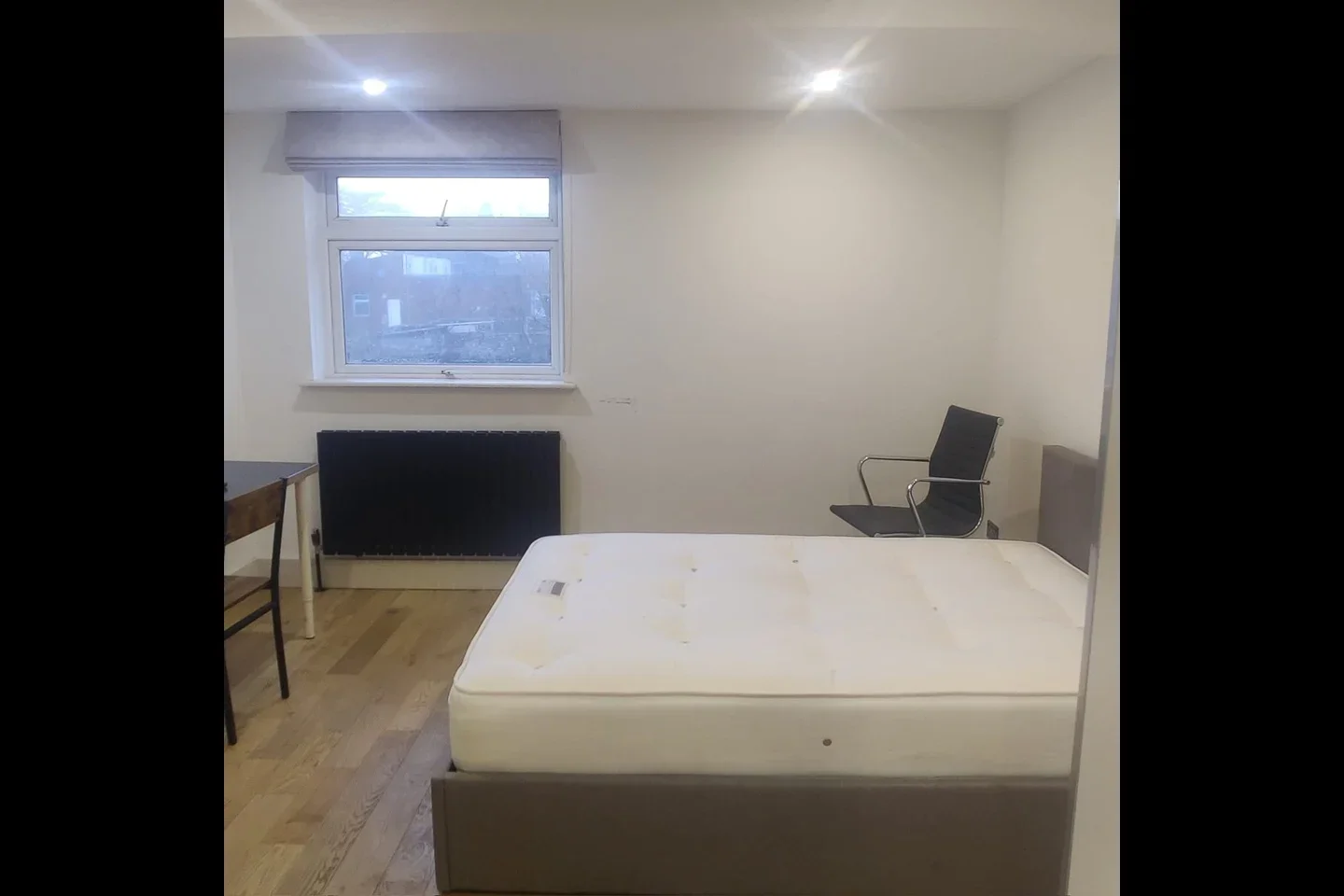 Flat Prince of Wales Close in Greater London