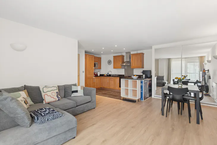 Flat Great Dover Street in Greater London