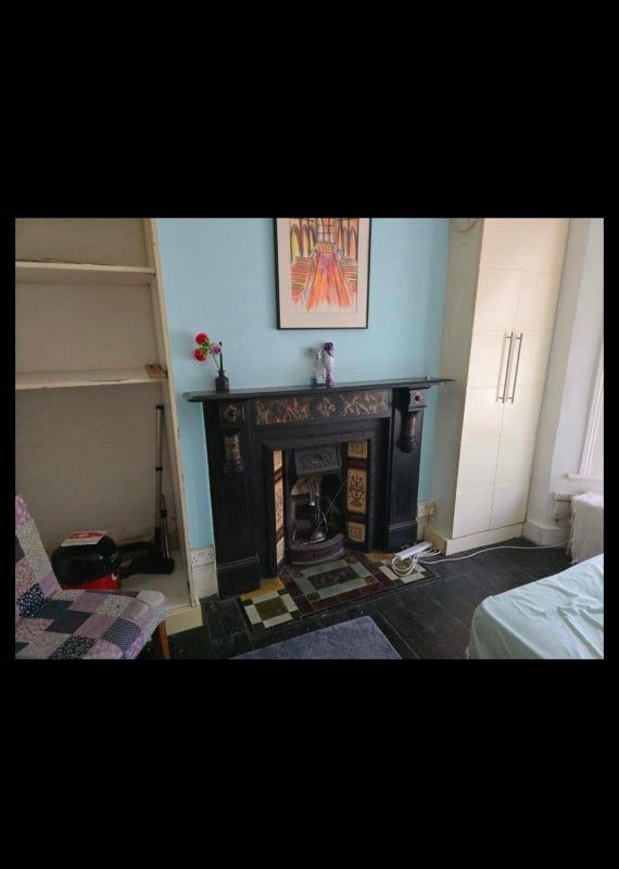 Room Mathews Park Avenue in Greater London