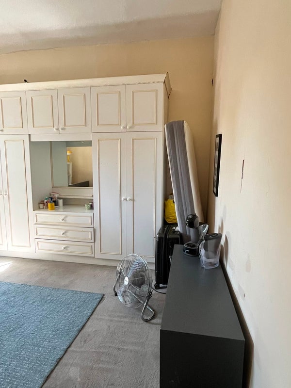Room Shepherds Bush Road in Greater London