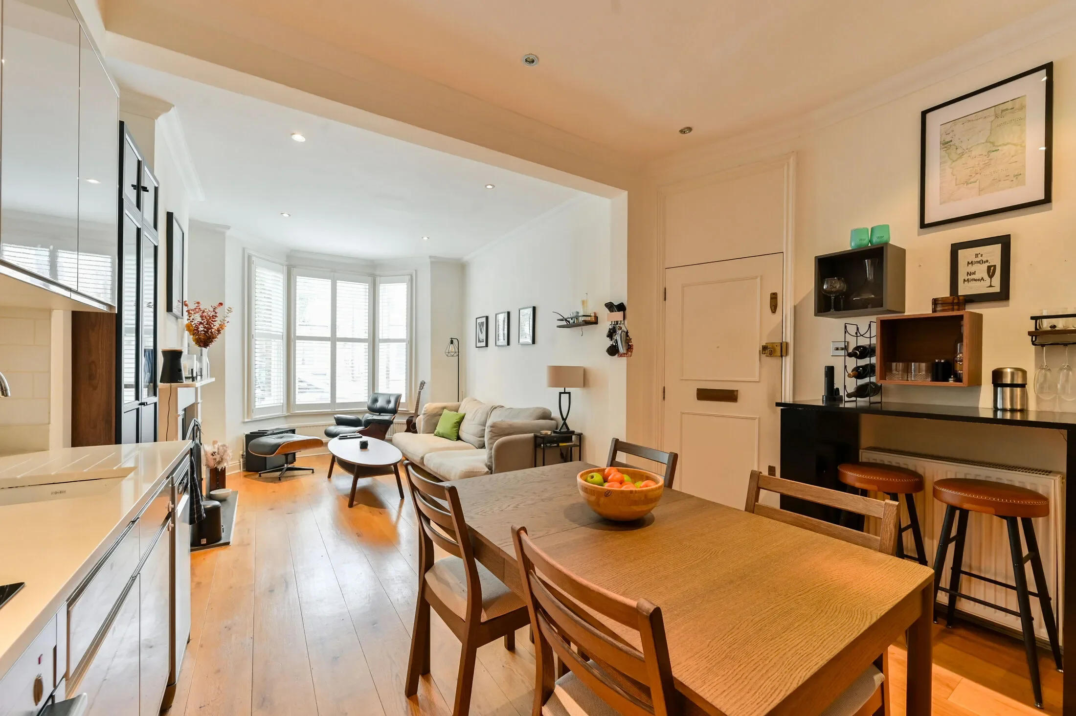 Flat Saint Maur Road in Greater London