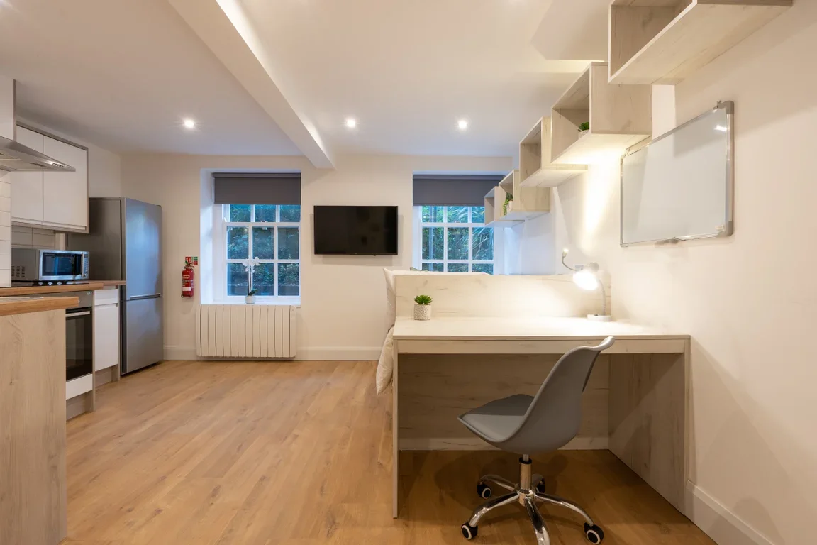 Flat Eskdale Terrace in Newcastle upon Tyne