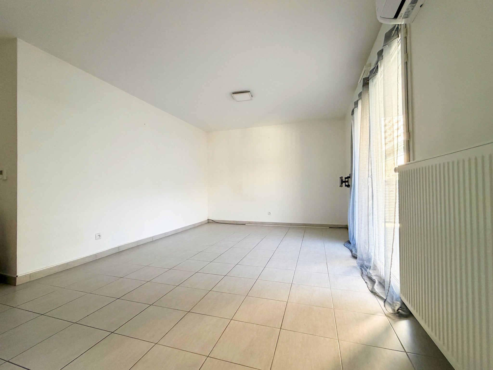 Flat Rue des Frères Lumière in Rillieux-la-Pape