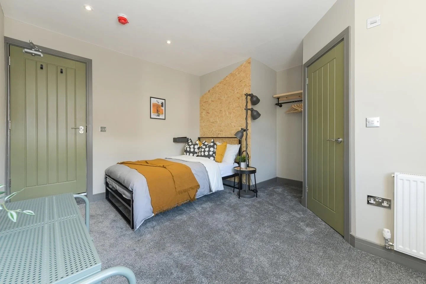Room Ashbourne Road in Derby