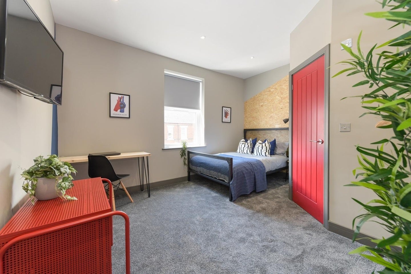 Room Ashbourne Road in Derby