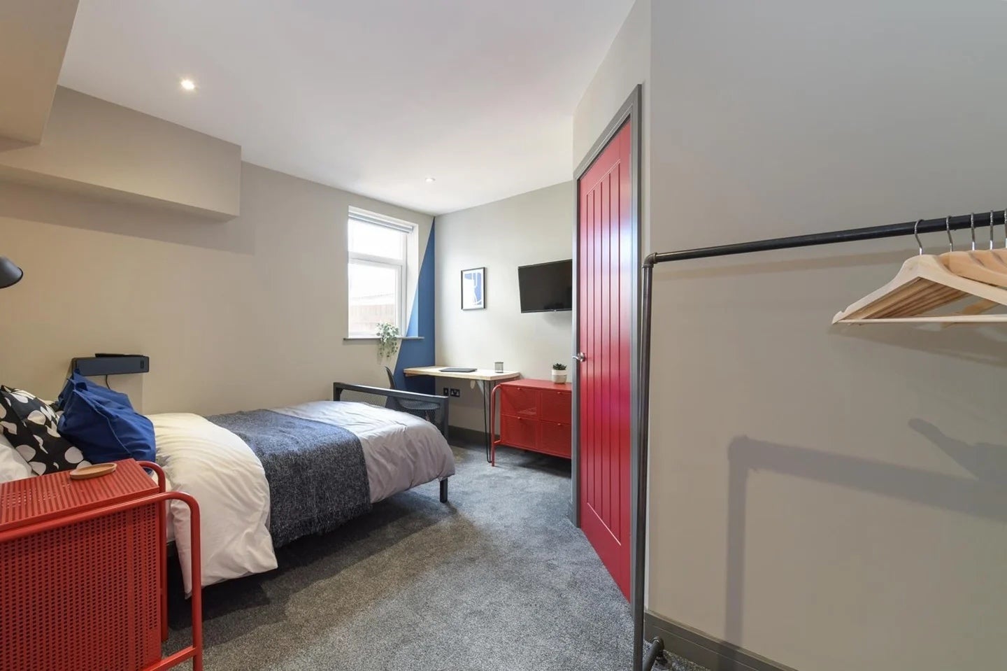 Room Ashbourne Road in Derby