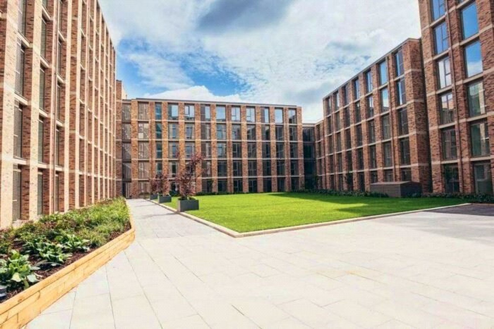 Flat Boundary Lane in Manchester