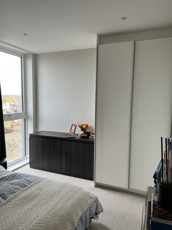 Room Summerstown in Greater London