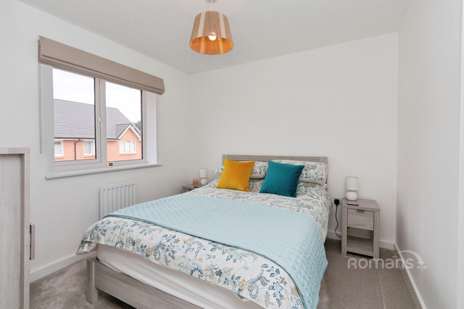 House Whins Close in Camberley