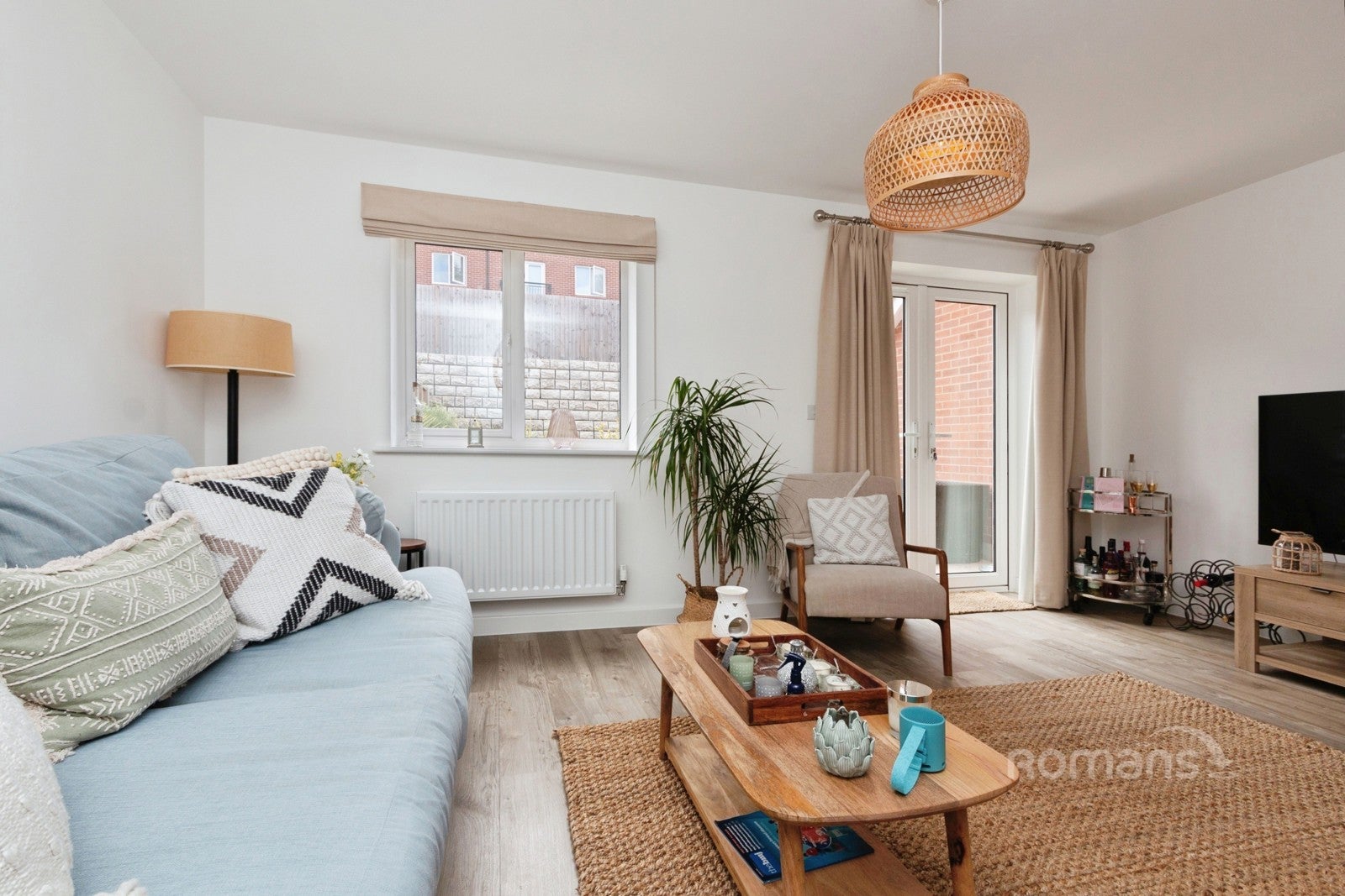 House Whins Close in Camberley