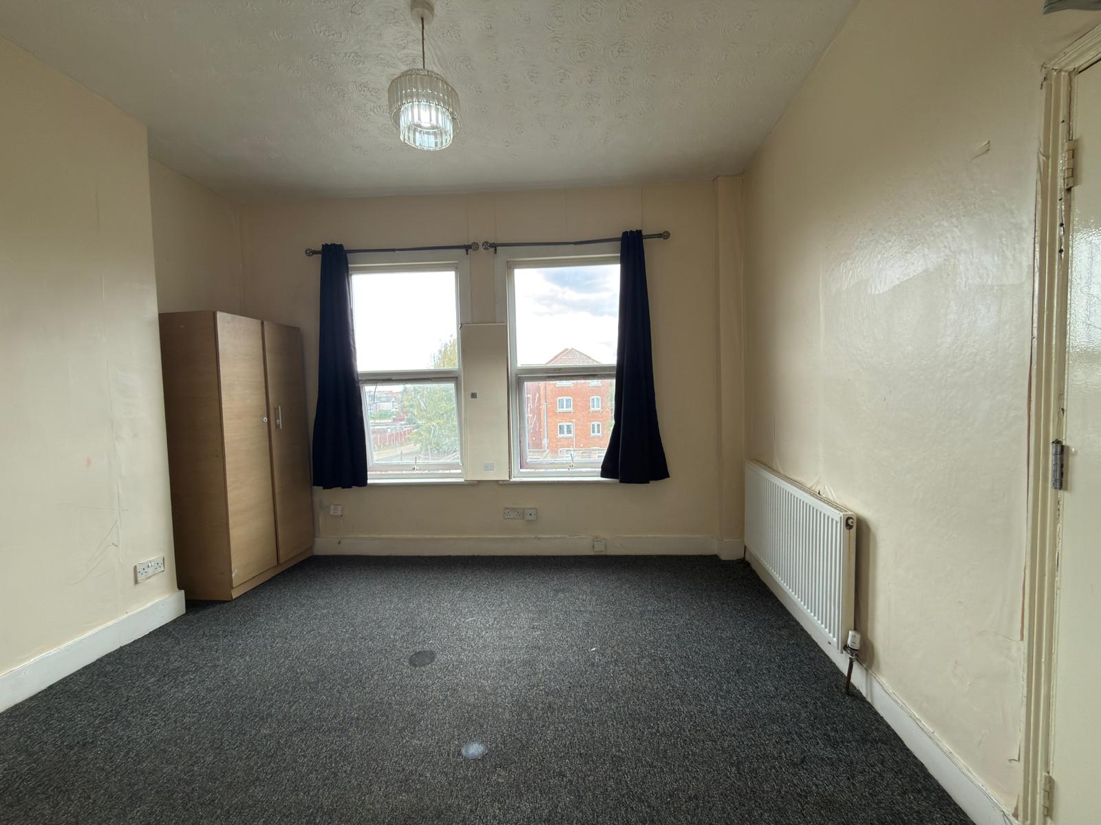 Flat Heron Mews in Greater London