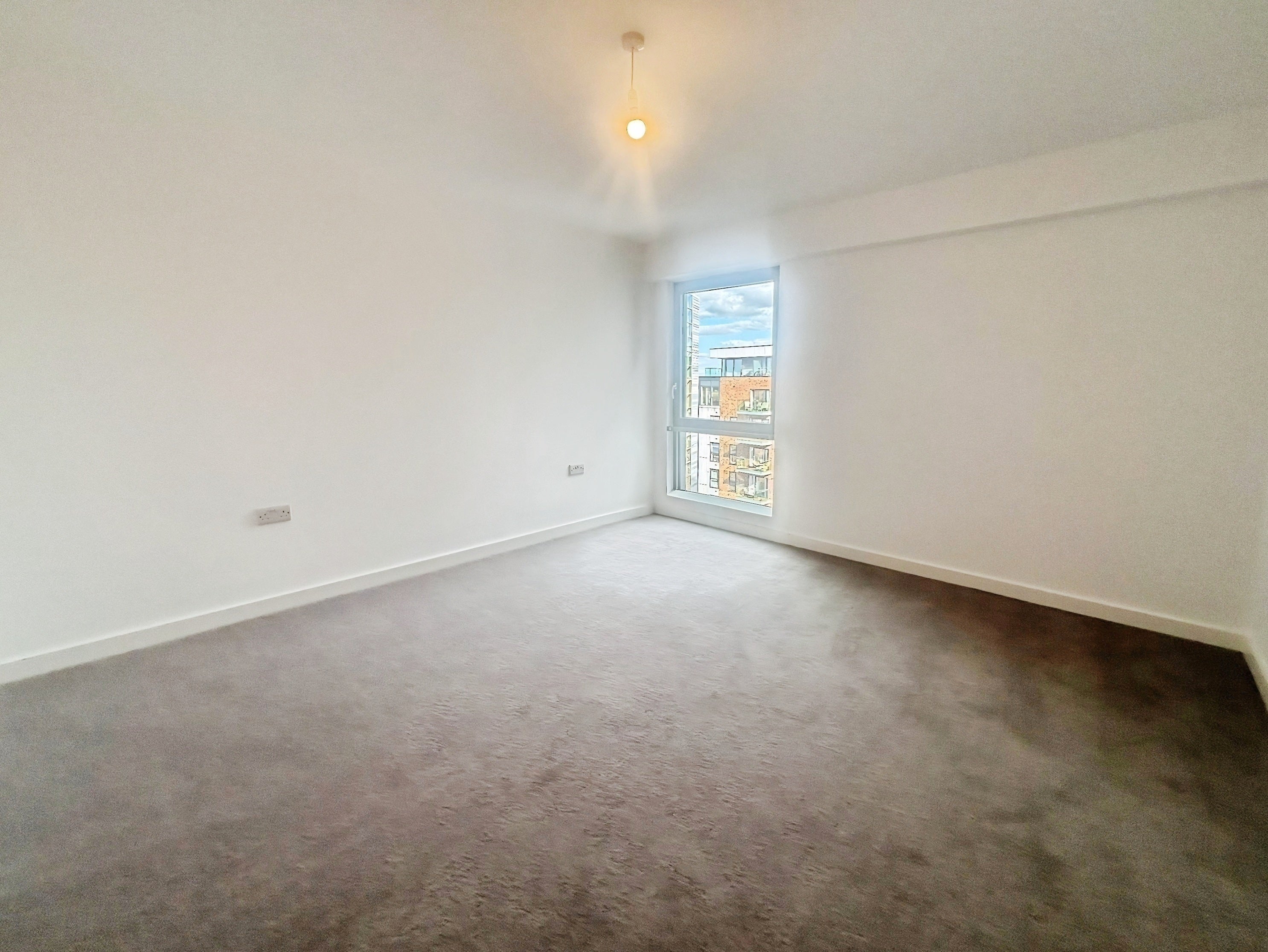 Flat Albert Place in Peterborough