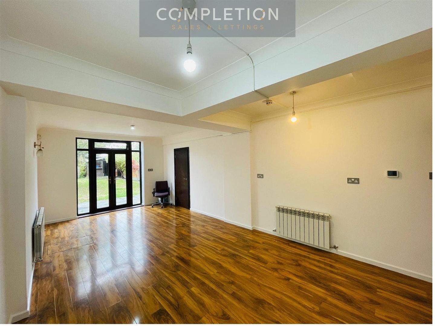House Dunspring Lane in Greater London