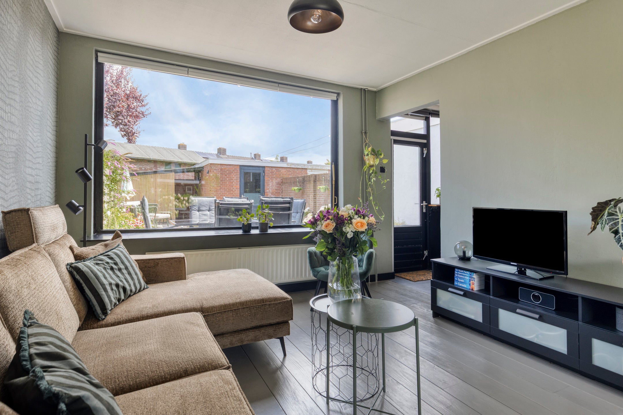 Tussenwoning te koop: Reijersstraat 5, Elst