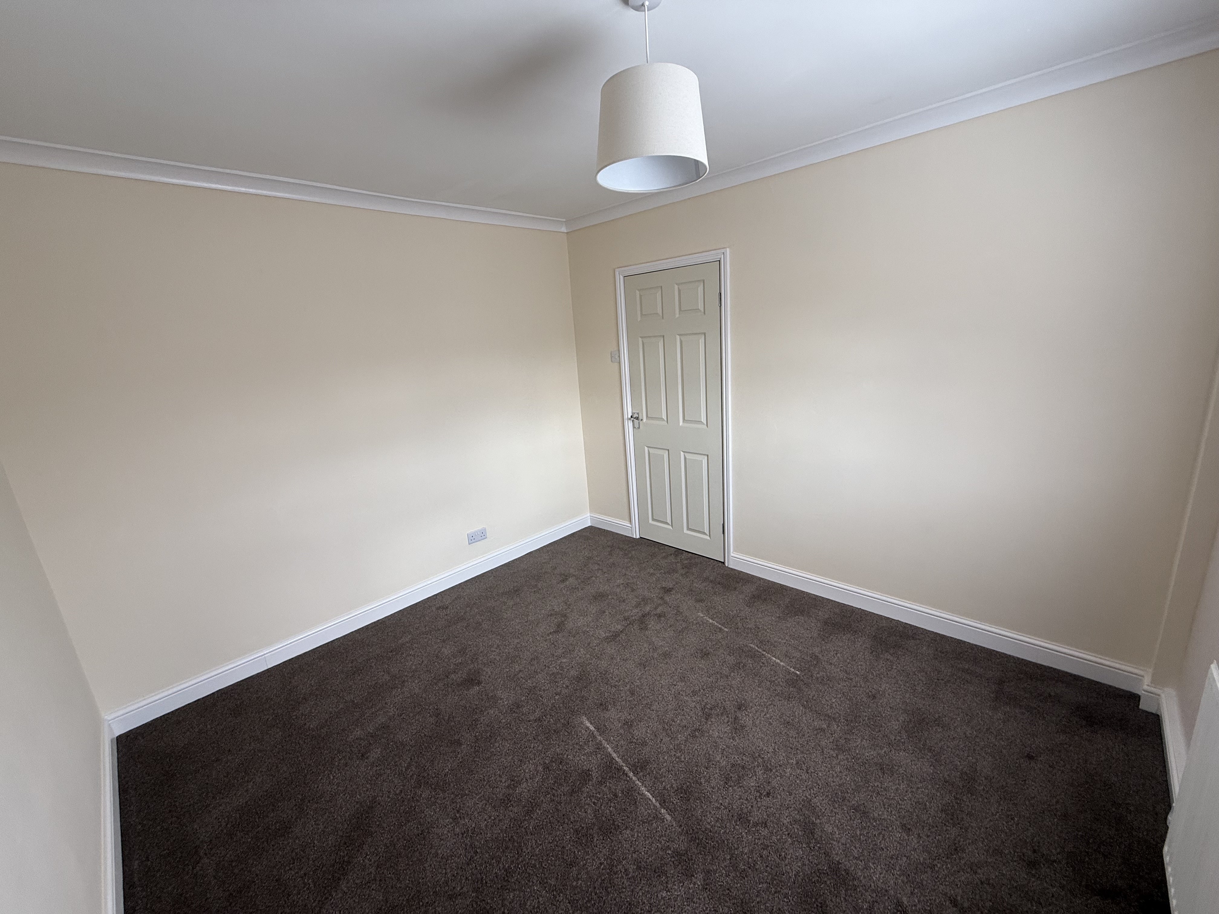 Flat Winster Road in Wolverhampton
