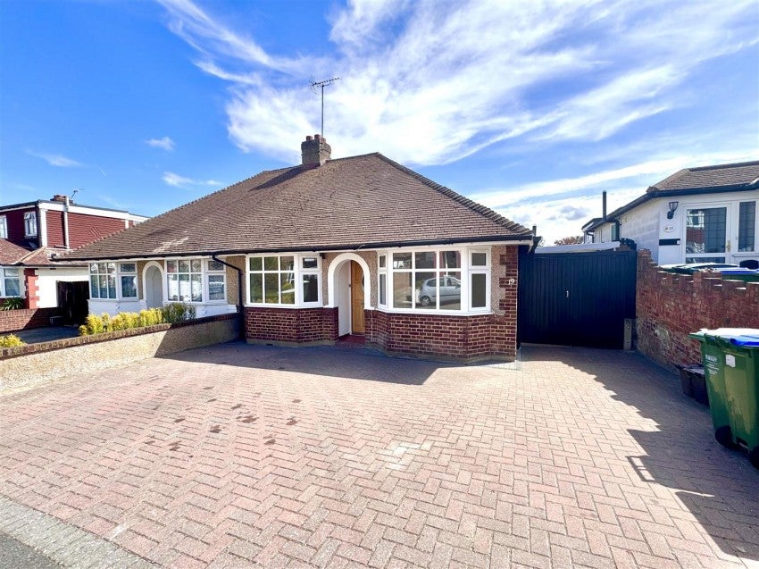 House Elm Grove in Greater London
