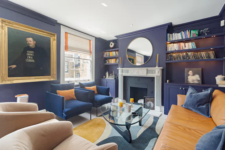 House Queensdale Place in Greater London