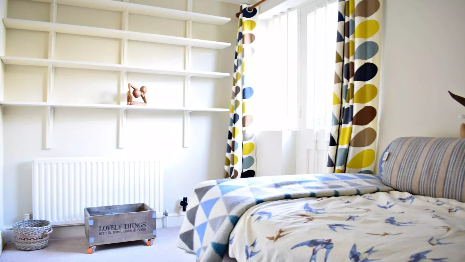 Flat Elwood Street in Greater London