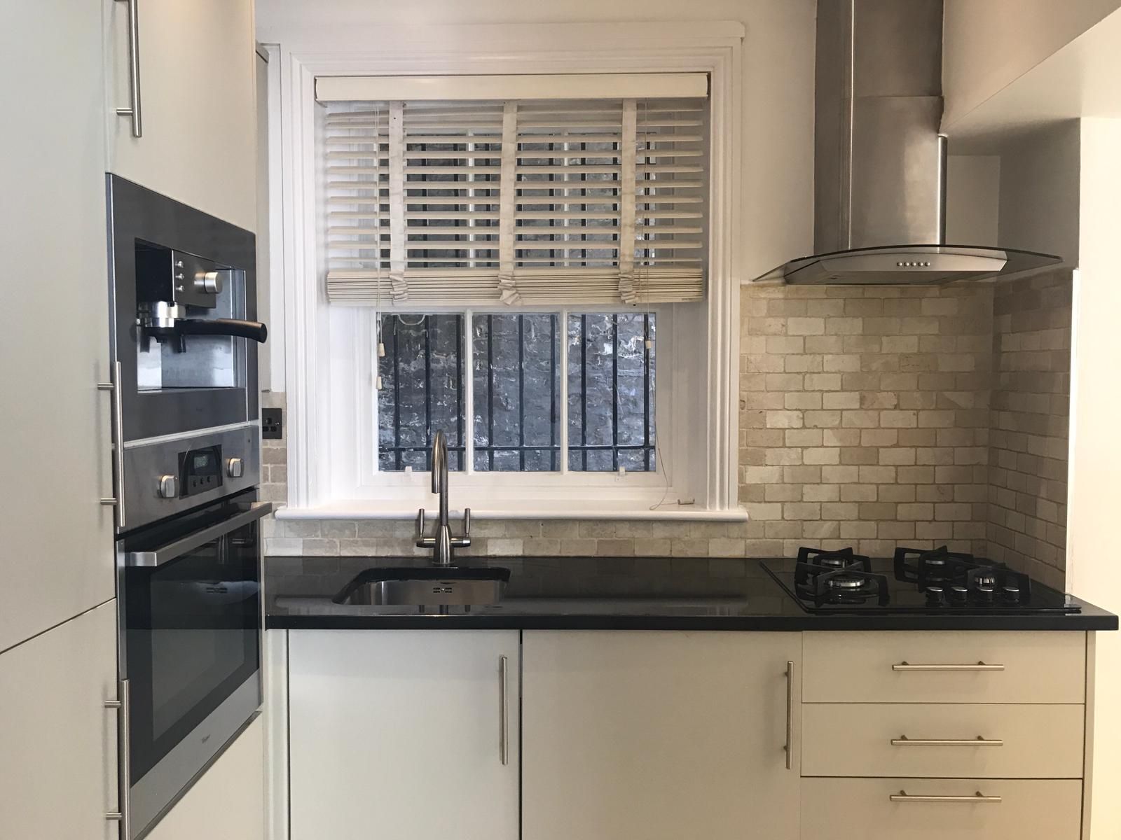 Flat Cambridge Avenue in Greater London