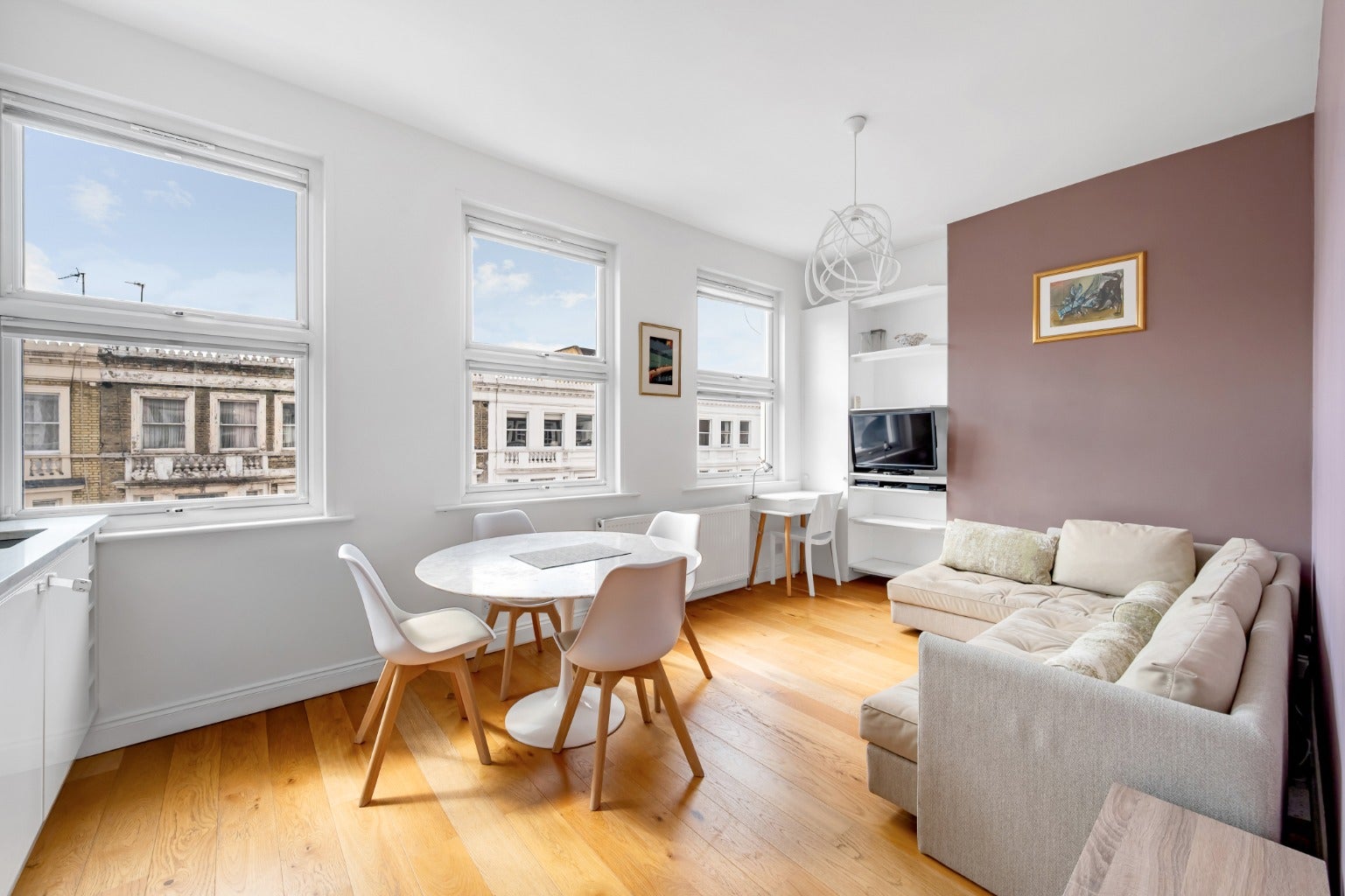Flat Comeragh Road in Greater London