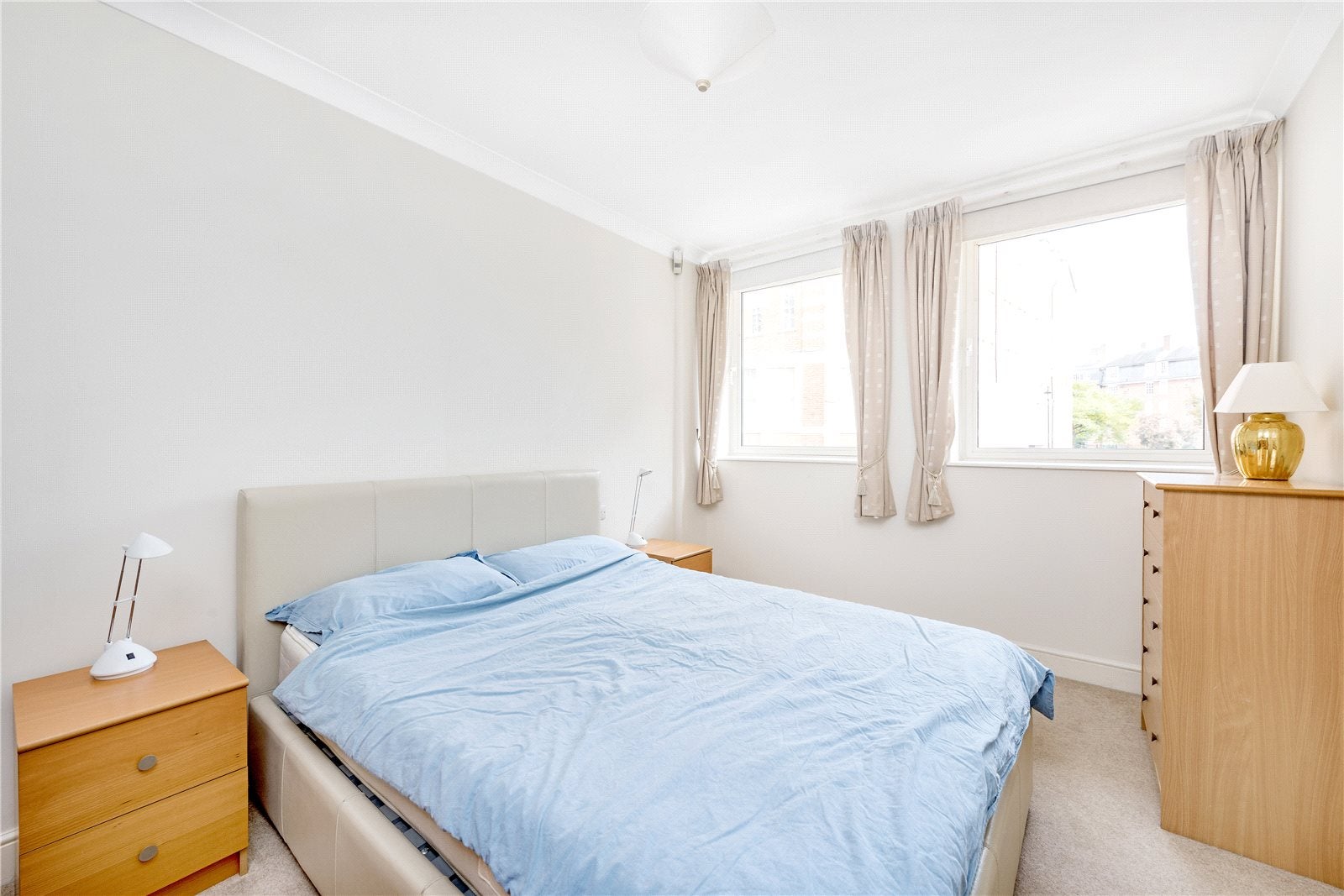 Flat Regency Street in City of Westminster