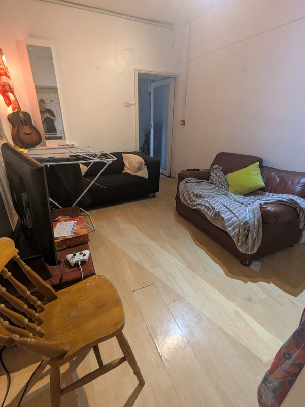 Room Belgrave Road in Bristol