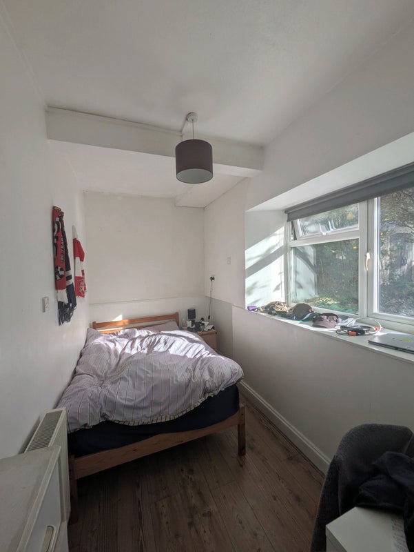 Room Belgrave Road in Bristol