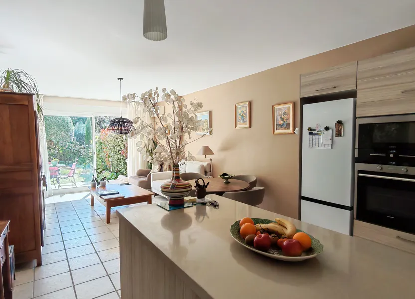 Flat Boulevard Edmond Ducros in Villeneuve-lès-Avignon
