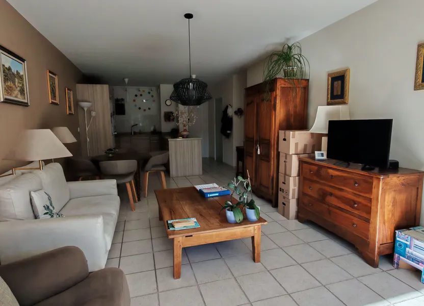 Flat Boulevard Edmond Ducros in Villeneuve-lès-Avignon