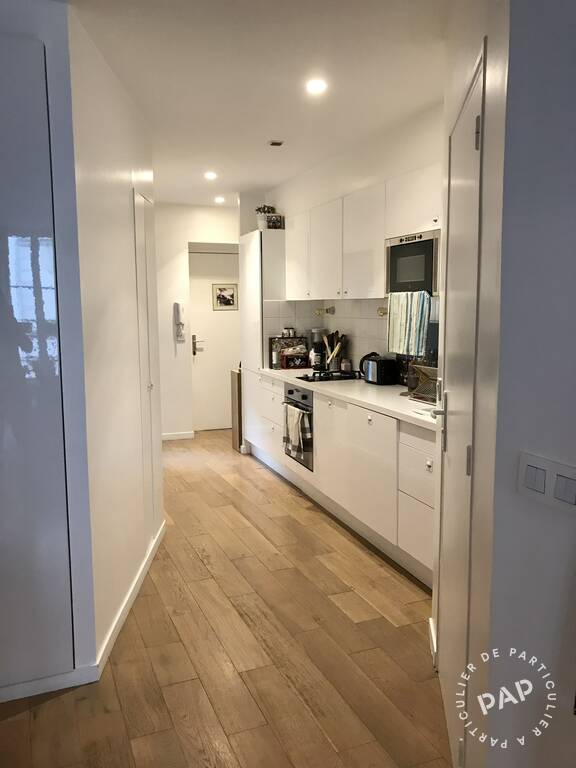 Flat Rue du Faubourg Saint-Denis in Paris