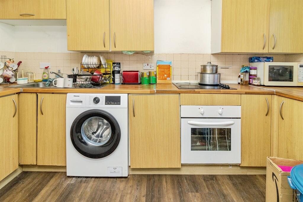 Flat Dalgin Place in Milton Keynes