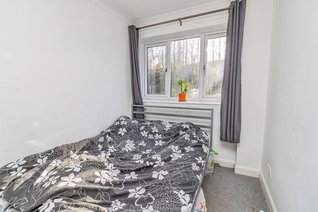 Flat Dalgin Place in Milton Keynes
