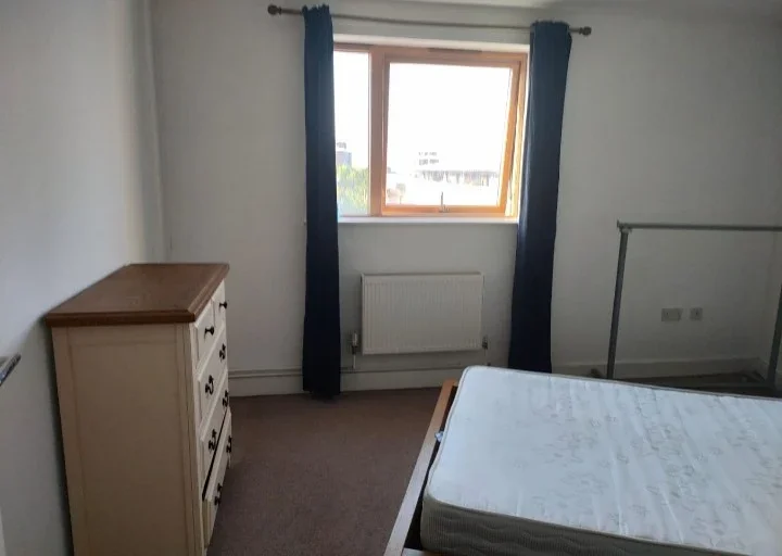 Flat Hillside in Greater London
