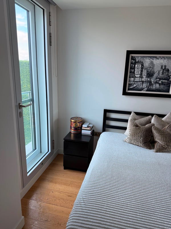 Room Southwark Bridge Road in Greater London