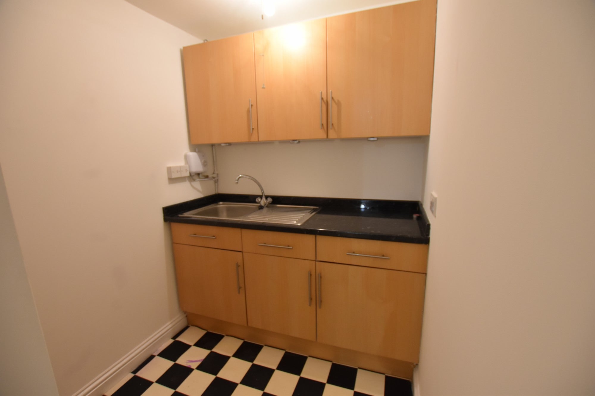 Room Park Road in Greater London