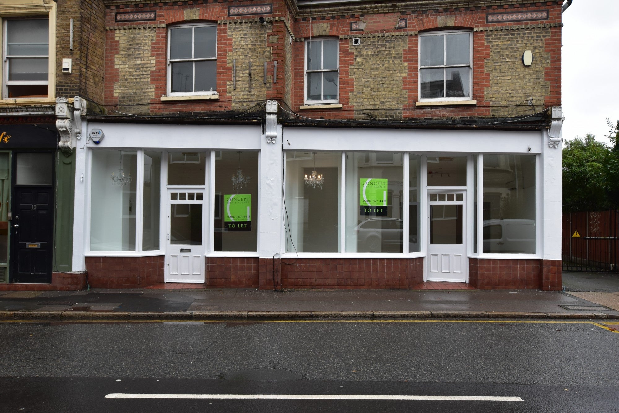 Room Park Road in Greater London