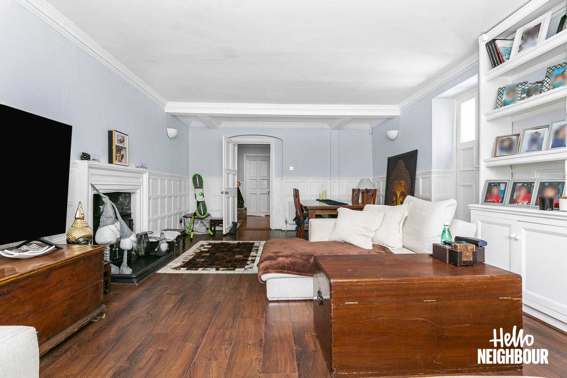 Flat Coombe Lane West in Greater London