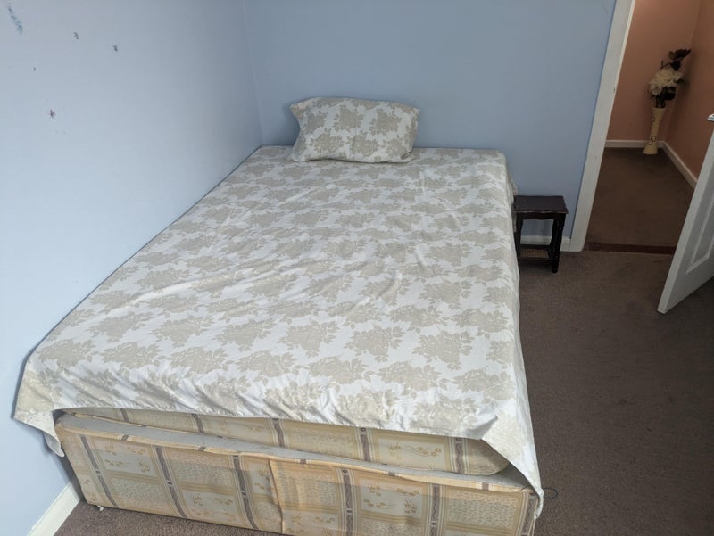 Room Hemingway Road in Witham