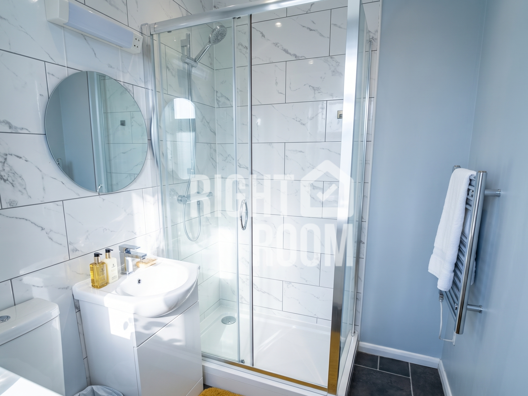 Room Falkland Road in Greater London