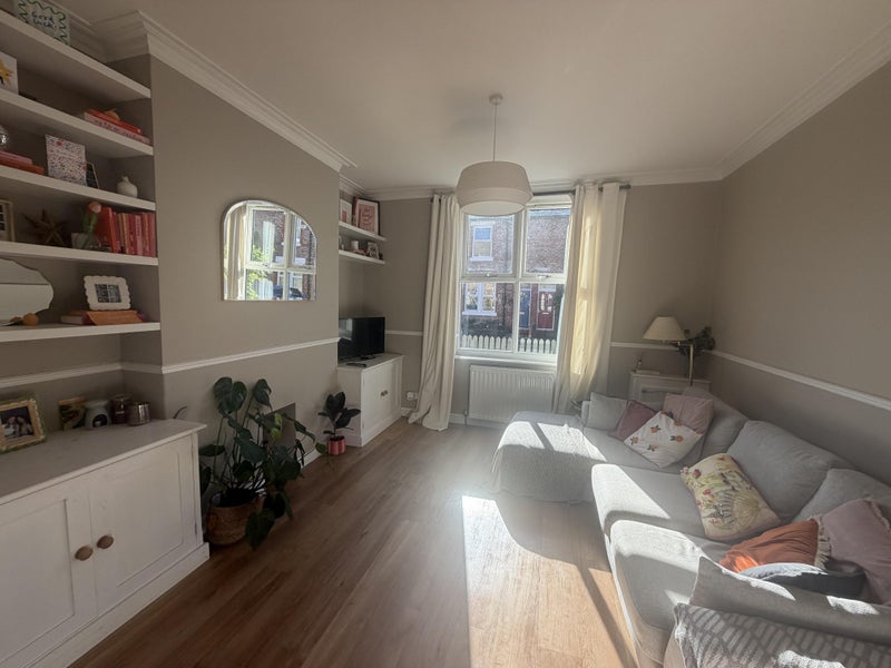 Room Brunswick Road in Trafford