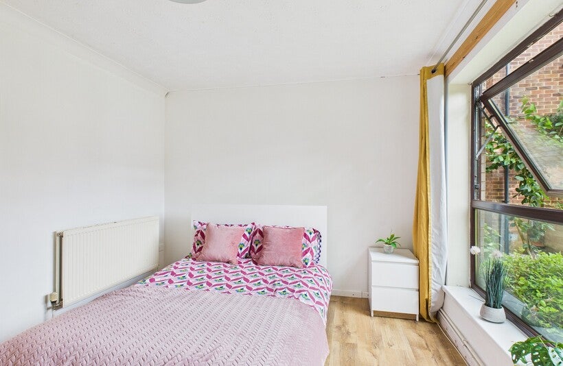 Room Kings Lane in Norwich