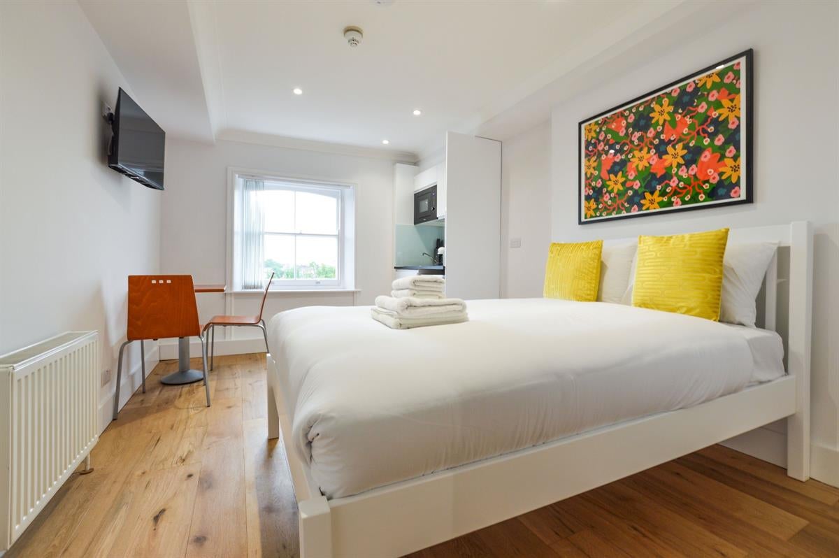 Flat Talbot Road in City of Westminster