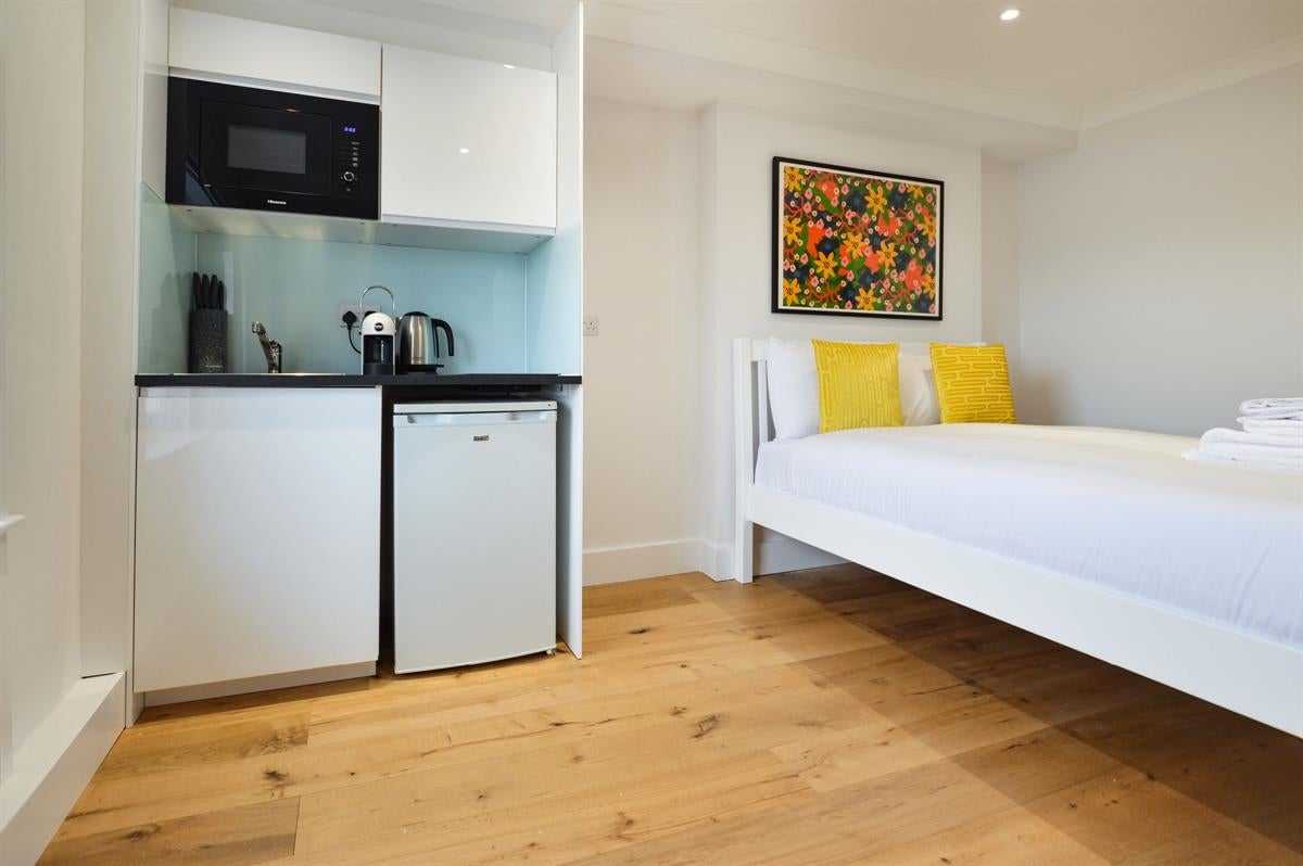 Flat Talbot Road in City of Westminster