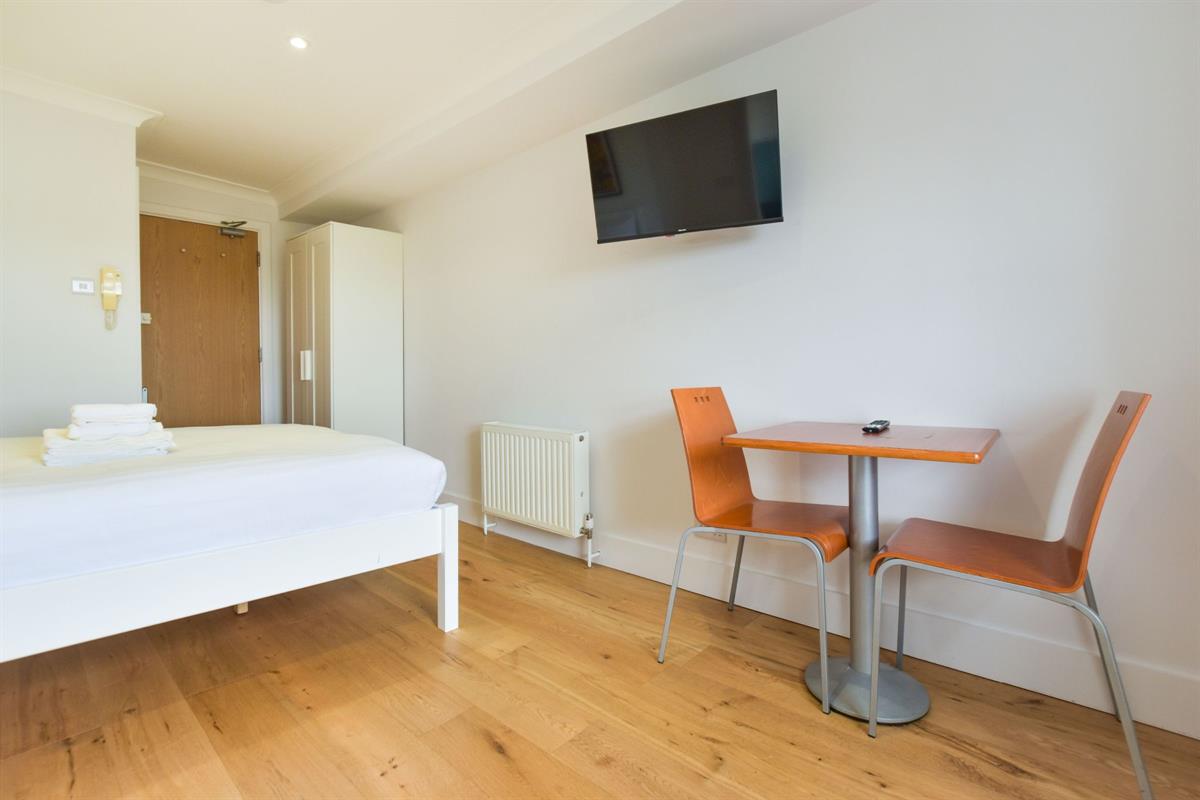 Flat Talbot Road in City of Westminster