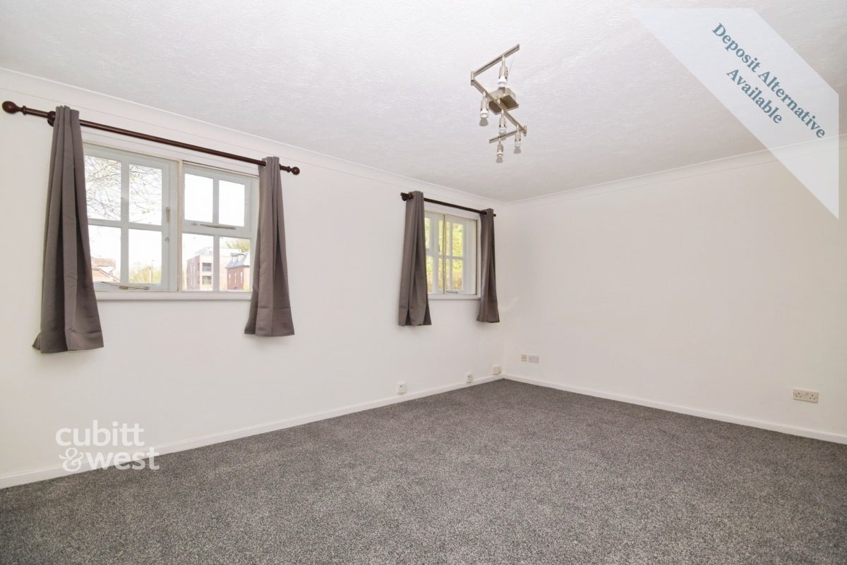 Flat Heathdene Road in Greater London