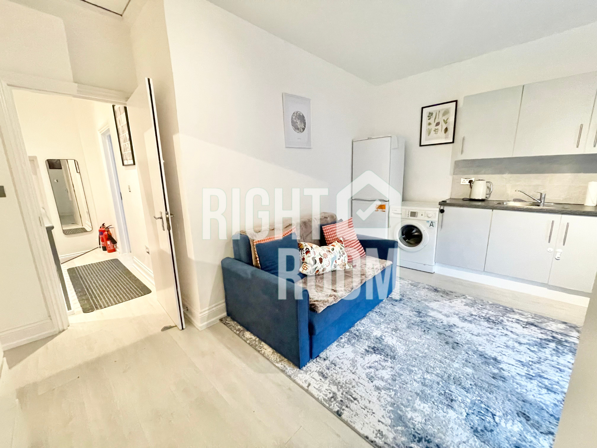Flat Stoke Place in Greater London