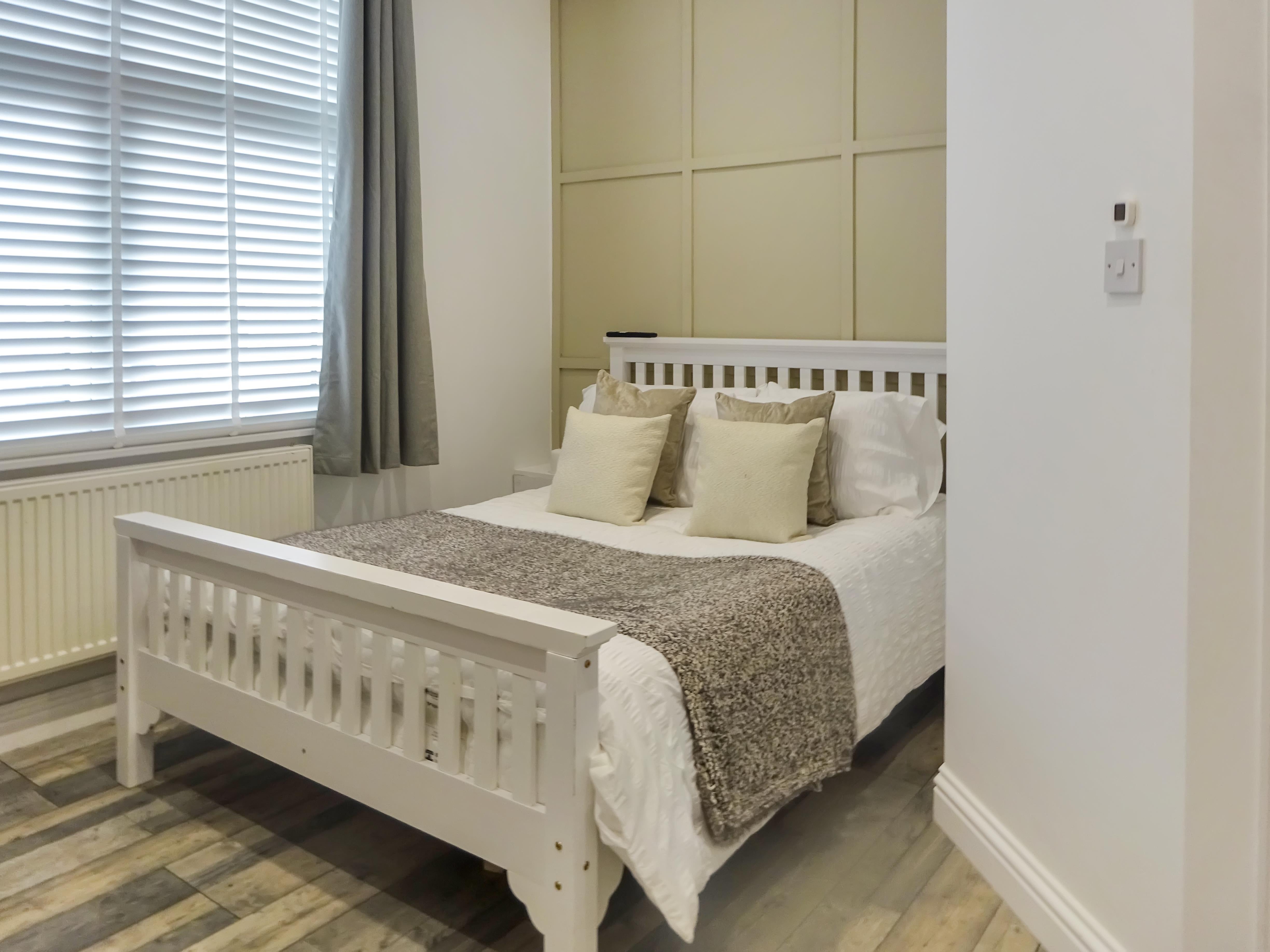 Room Carlton Street in Kettering