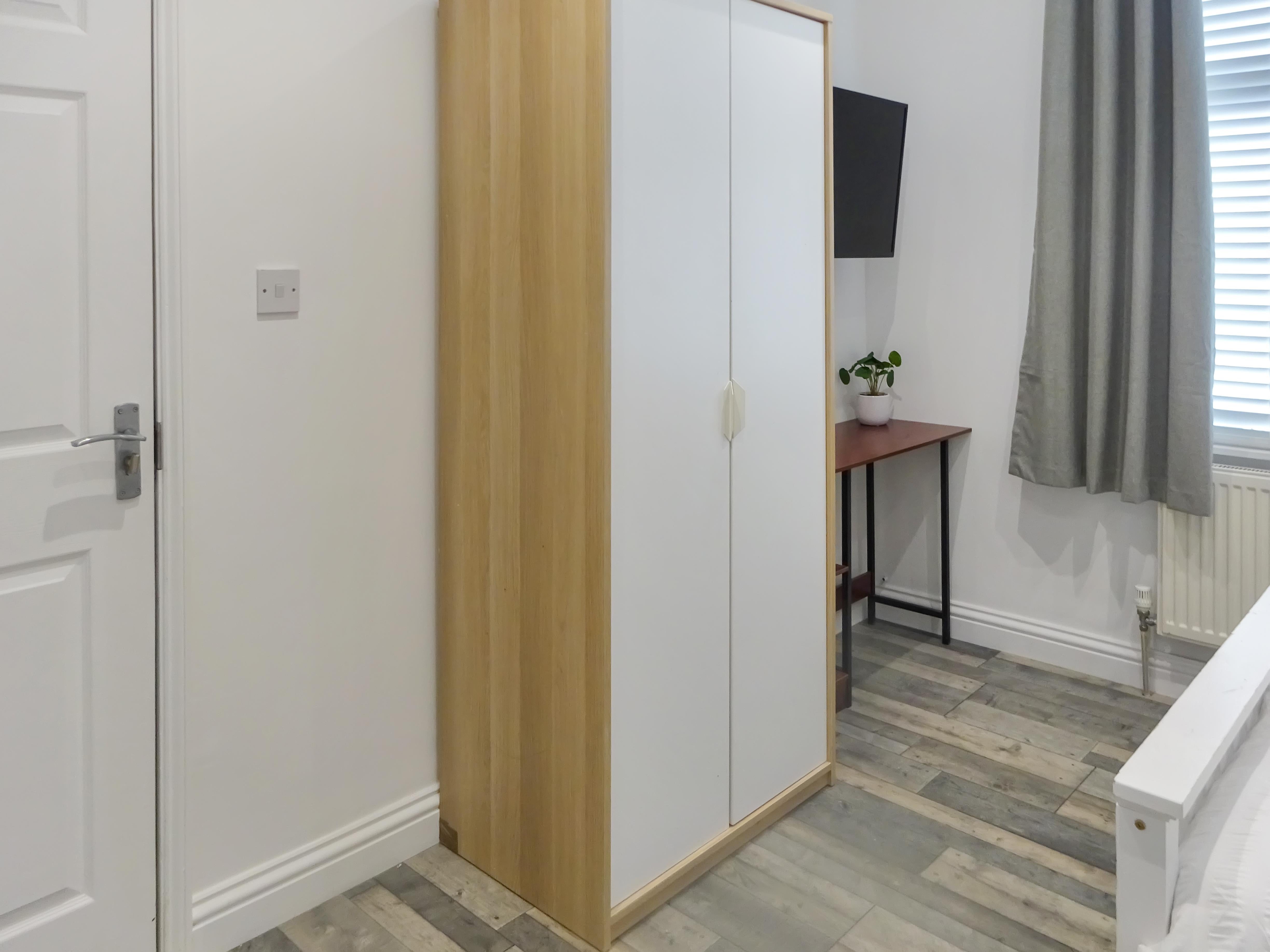 Room Carlton Street in Kettering