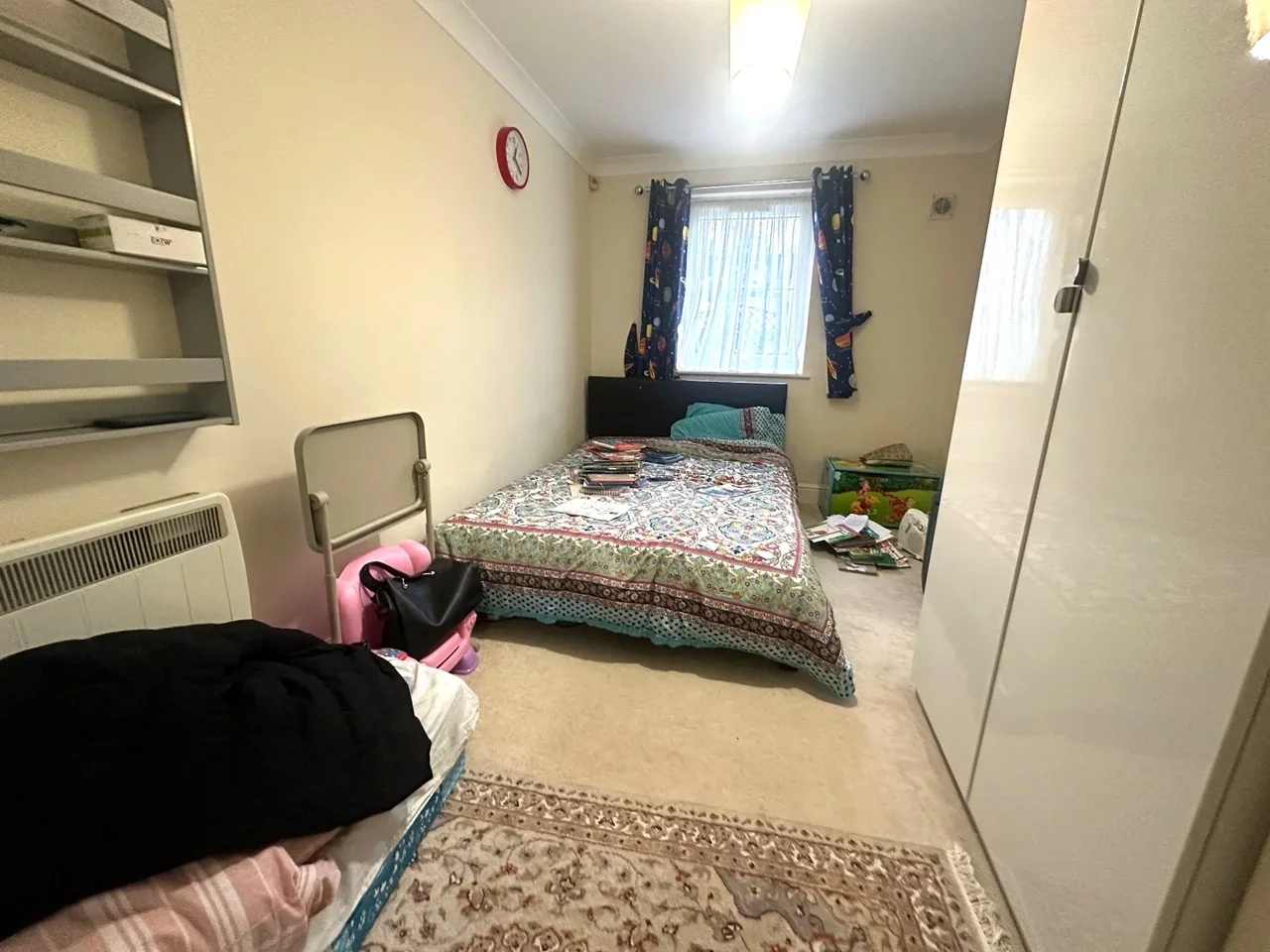 Flat Lansdowne Road in Greater London