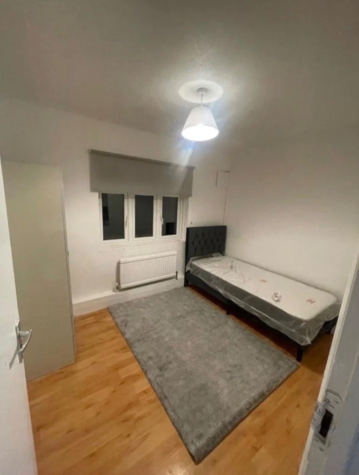 Room Darlington Gardens in Greater London